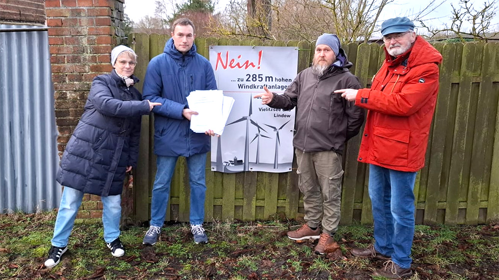 Unterschriftensammlung in Schönberg